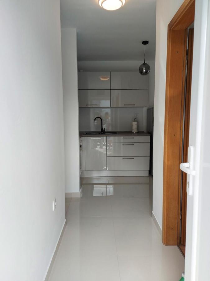 Apartmani I & J Seric Сегет Враница Екстериор снимка