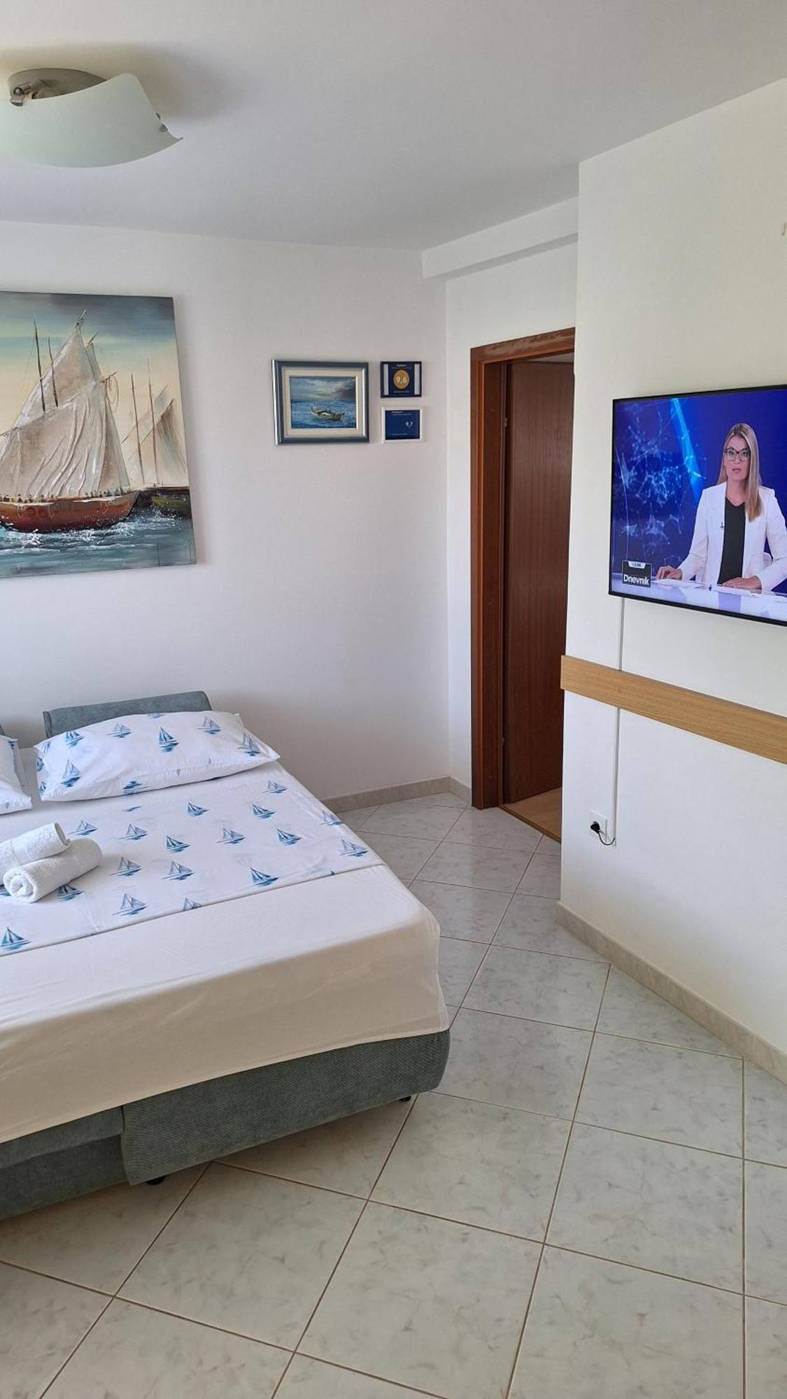 Apartmani I & J Seric Сегет Враница Екстериор снимка