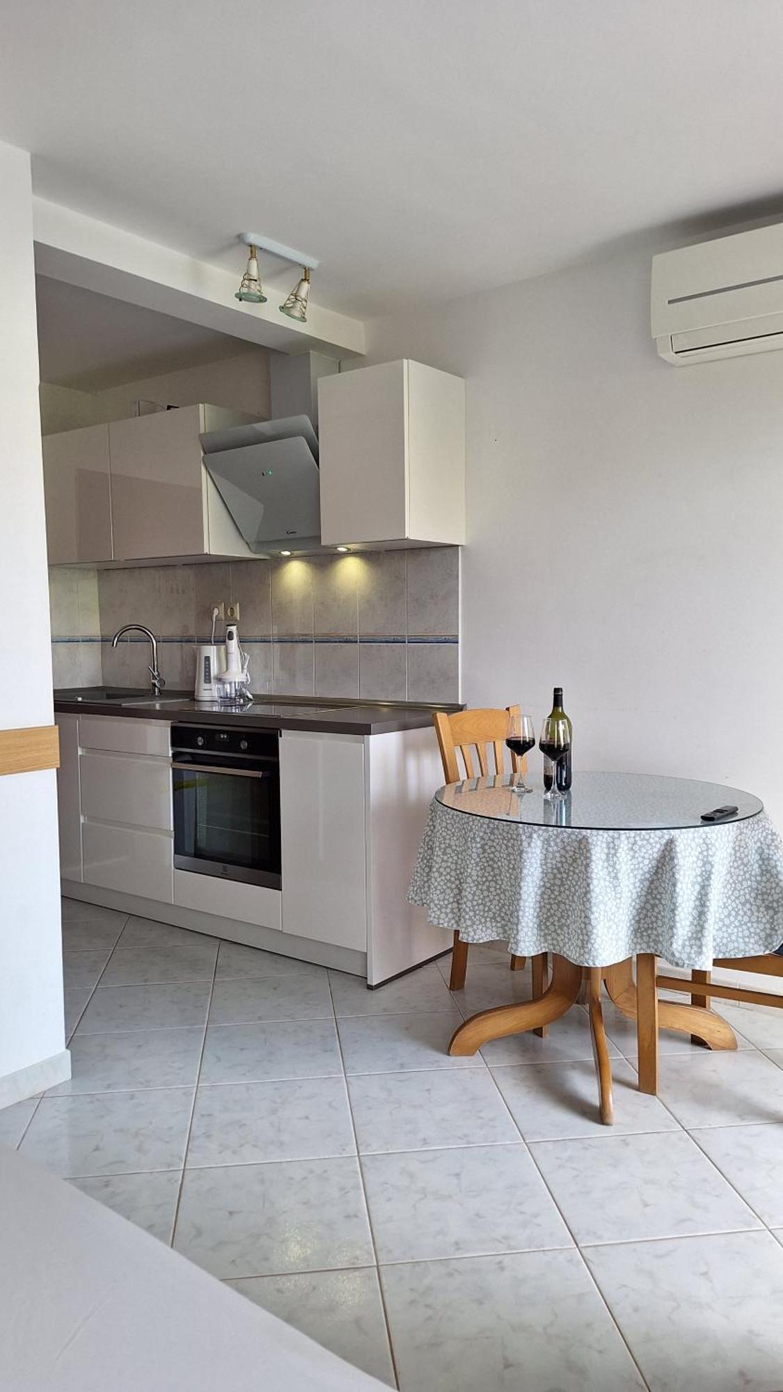 Apartmani I & J Seric Сегет Враница Екстериор снимка