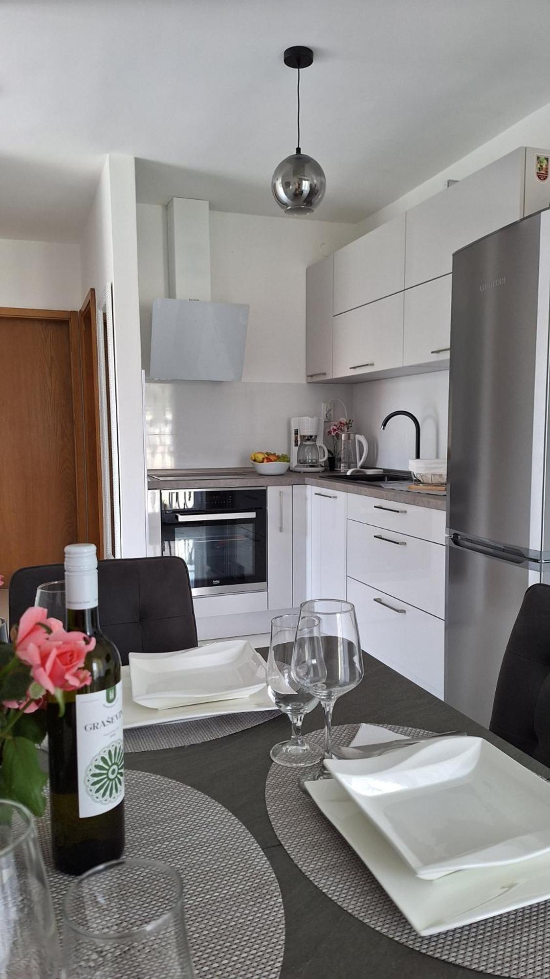 Apartmani I & J Seric Сегет Враница Екстериор снимка