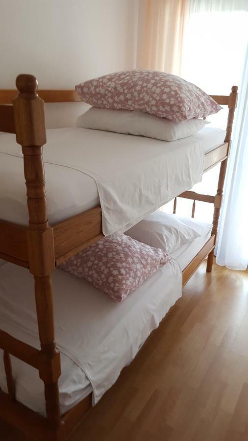 Apartmani I & J Seric Сегет Враница Екстериор снимка