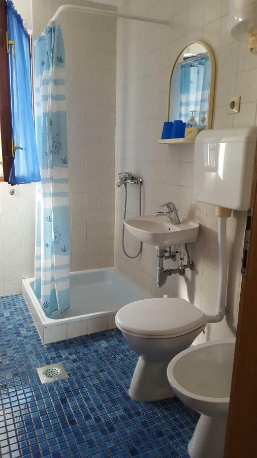 Apartmani I & J Seric Сегет Враница Екстериор снимка